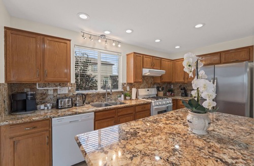 North Natomas House | Peaceful house next to the park - close to airport
