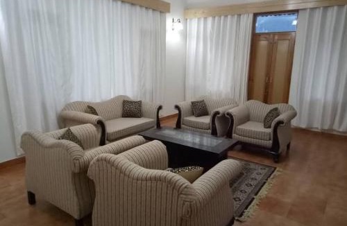 Aleo Bed & Breakfast | Peaceful huts