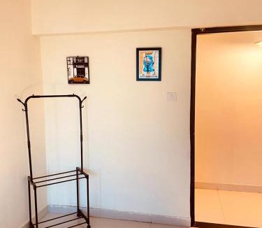 Goregaon East House | Peaceful