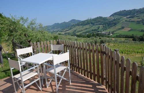 Croce House | Peaceful Stay in Monte Colombo