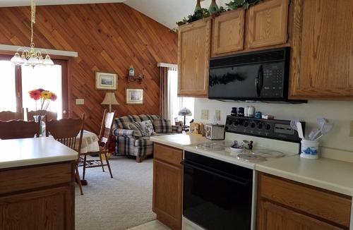 Arbor Vitae House | Peaceful Lake Home with 3 bed/3 bath+ 2 bonus bedrooms with 2 kings or 4 twins