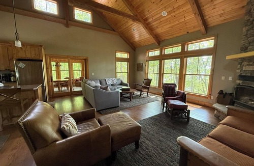 Menahga Cabin | Peaceful Lakefront Cabin w/Sauna & Loft-pet friendly