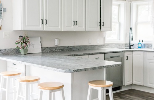 Howard House | Peaceful Lakefront Getaway with Ping Pong on Apple Valley Lake