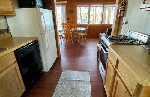 Park Rapids Cabin | Peaceful Lakefront Family Cabin. Boat slip. Fishing. Near Itasca State Park