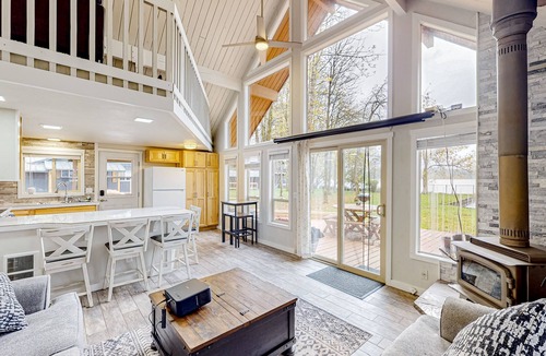 Silver Lake House | Peaceful lakeside home with wood-burning fireplace, patio, loft, & washer/dryer
