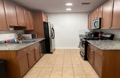 Queens House | Peaceful Luxury Condo minutes from LaGuardia Airport