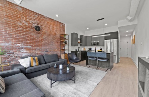 Near East Columbus House | Peaceful-Magic Touch-Getaway