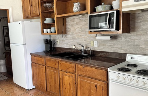Mesa Apartment | Peaceful Mesa studio - minutes to spring training