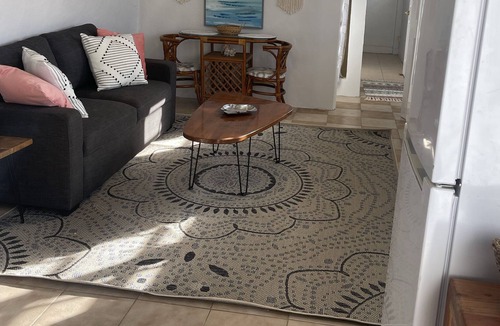 Estate Marys Fancy Apartment | Peaceful mid island updated apartment.