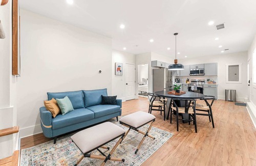 Norcross House | Peaceful & Modern Historic Norcross Home