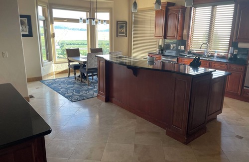 Monument House | Peaceful Monument Retreat