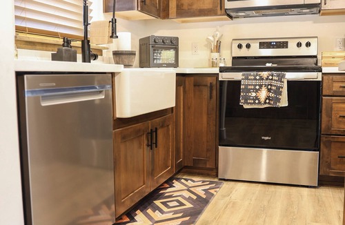 Torreon House | Peaceful Mountain Cabin-Newly updated- Family Friendly- Near Ski Resort