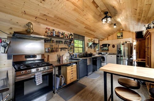 Sylva Cabin | Peaceful Multi-Unit Retreat Offers The Perfect Blend Of Comfort And Nature On A Scenic Ridge Beside The Tuckasegee Sylva North Carolina