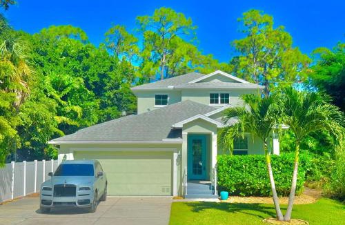 East Naples House | Peaceful Naples Gateway