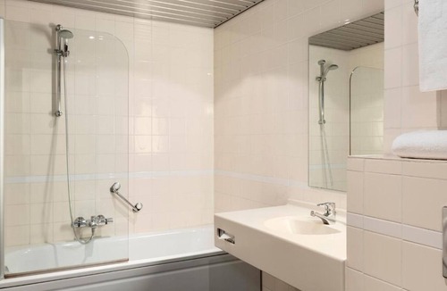 Nunspeet Hotel | Peaceful Nature Unit Near Het Zandenbos Heated Pool Dog Friendly Room