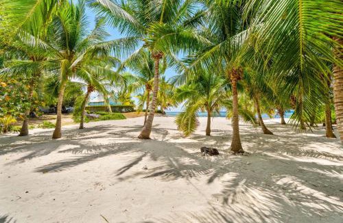 Bodden Town House | Peaceful Ocean Front Beach House in Bodden Town