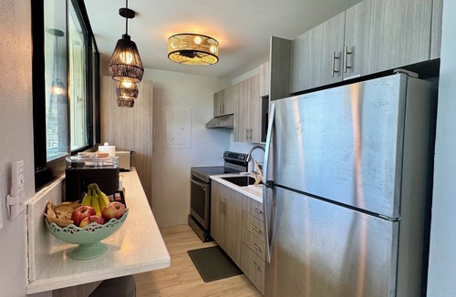 Estate Bolongo Condo | Peaceful Oceanfront Oasis.Pool, Walk to beach, generator backup!