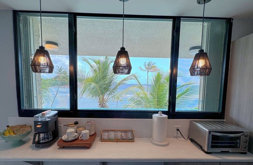 Estate Bolongo Condo | Peaceful Oceanfront Oasis.Pool, Walk to beach, generator backup!