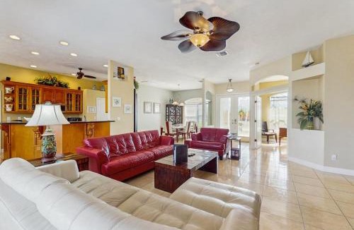 Fort Myers House | Peaceful Palms