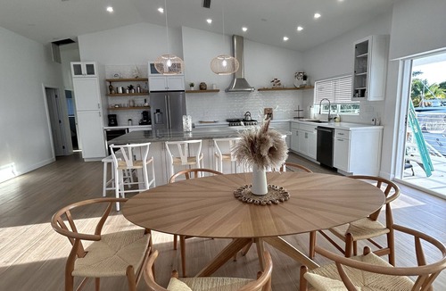 Summerland Key House | PEACEFUL PARADISE DEEP WATER CANAL! MINUTES TO OCEAN Fishing and Lobster season