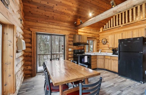Wisconsin Dells Cabin | Peaceful Pines Cabin on Mirror Lake