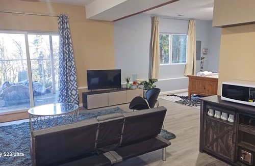 Snohomish House | Peaceful place with 360 views of the town