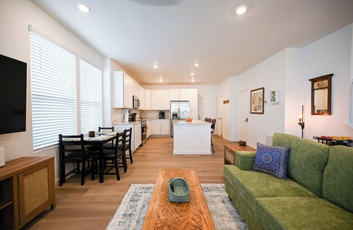 Watkins House | Peaceful Prairie Retreat Near Airport and Gaylord
