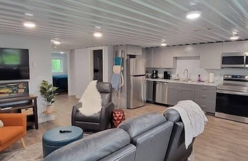 Four Corners Apartment | Peaceful Private Loft in Central Location