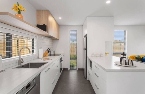 Linwood Apartment | Peaceful Private Oasis 2bdrm 2bthrm Free Parking