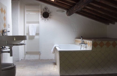 Santa Reparata House | Peaceful, private, well-equipped family holiday home with stunning views