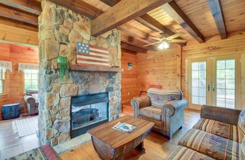 Spottswood House | Peaceful Raphine Cottage w/Deck & Fireplace!