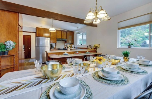 Lake Forest Park House | Peaceful Retreat Serene Lake Forest Park House