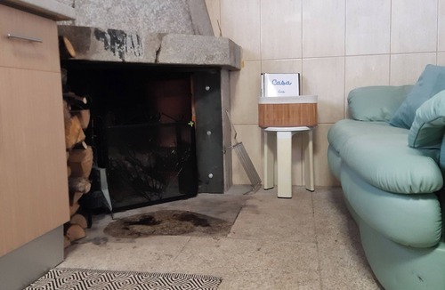 Braganca House | Peaceful retreat with pool, 5 minutes from the city, pet friendly