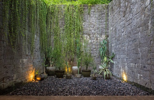 Kediri Villa | Peaceful river and jungle views, 6 bedrooms, close to beaches.