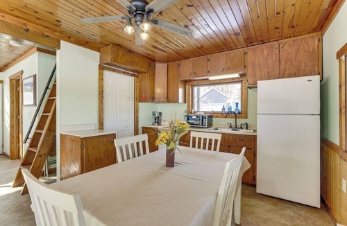 Johnson Creek Cottage | Peaceful Riverfront Escape with Stunning Views