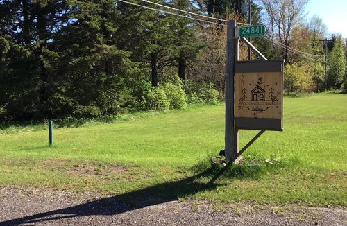 Ontonagon Cabin | ✨🌌Peaceful riverside cabin in the UP near public beach🌊, 🥾trails & the Porkies!🌲