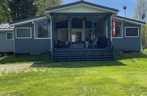 Tweed Cottage | Peaceful riverside cottage-Tranquil views & private outdoor space
