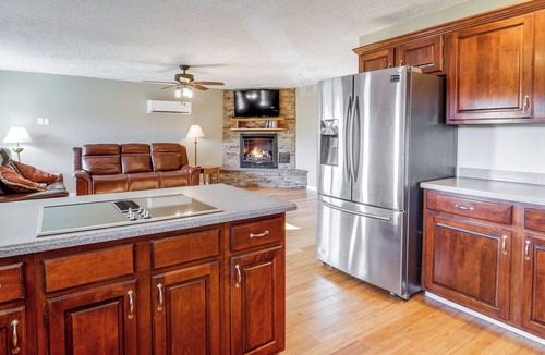Russell Springs Cottage | Peaceful Russell Springs Home w/Fire Pit & Pond!