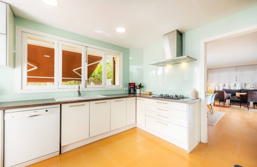 Cala Blava House | Peaceful Seafront Location – Casa Es Pí