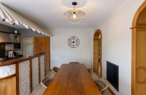 Ascarat House | Peaceful setting with a view, 2 km from Saint-Jean-Pied-de-Port