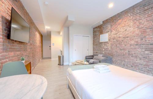 Prudential - St. Botolph Apartment | Peaceful South End Studio