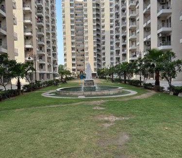 Focal Point Apartment | peaceful space