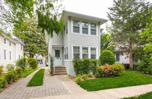 Potomac West Apartment | Peaceful Spacious 1BR w Sunroom! - mins to metro