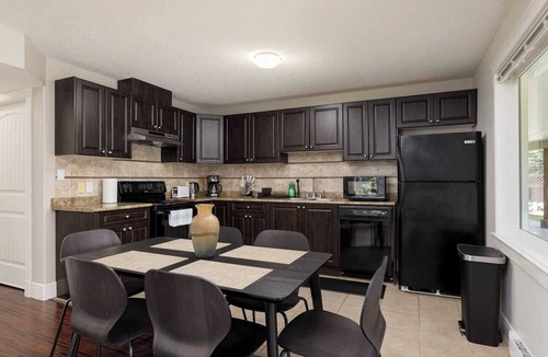 Regional District of Nanaimo Apartment | Peaceful spacious 2BR Suite