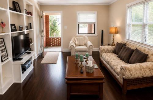 Milford House | Peaceful Stay-Private Lower Level with Private Bath
