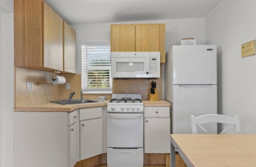 Little Torch Key Hotel | Peaceful Studio w/Pool & Beach Access | Breakfast Included