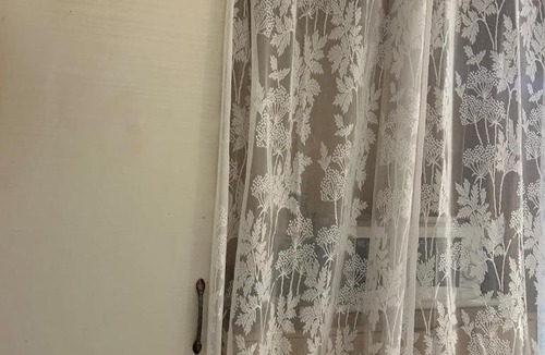 Bandra West Apartment | Peaceful studio Bandra W