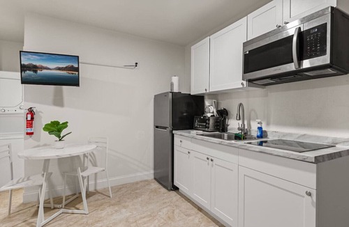 Orlando House | Peaceful Studio in a Quiet Orlando Community