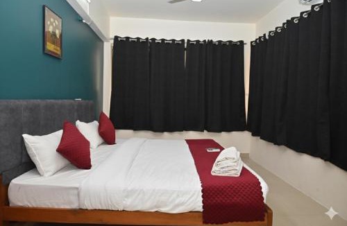 Belapur Hotel | peaceful studio