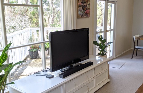 Creswick House | Peaceful three bedroom house